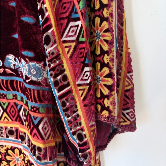 JOHNNY WAS Burnout Velvet Silk Tunic Top Size Medium - Picture 8 of 10